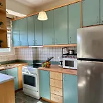 Apartmán Kate's Place Apartment, 5' Walk From The Karavomylos