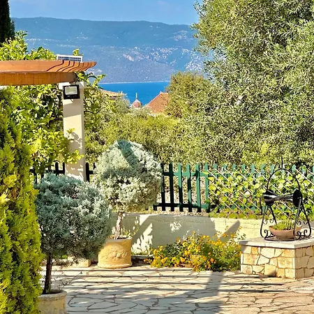 Apartment Kate's Place Apartment, 5' Walk From The Karavomylos