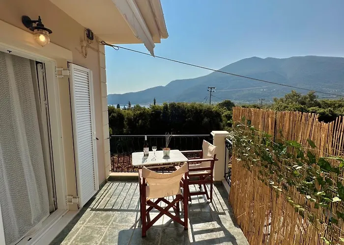 Kate's Place Apartment, 5' Walk From The Karavomylos