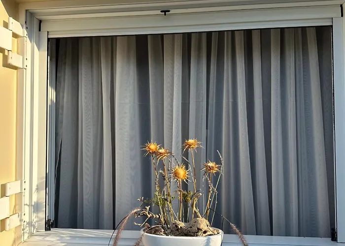 Kate's Place Apartment, 5' Walk From The Apartamento Karavomylos