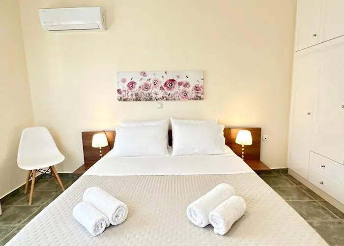 Kate's Place Apartment, 5' Walk From The Karavomylos
